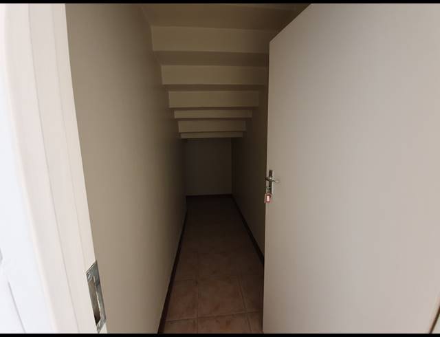 1,998M² WAREHOUSE TO LET IN AMALGAM